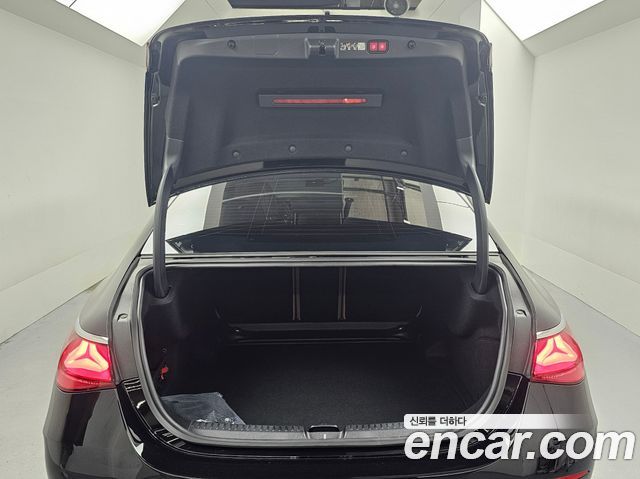 Mercedes-Benz E-Class 2026 — photo 19