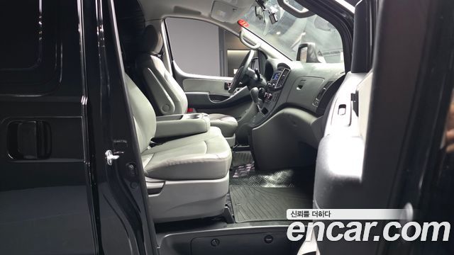 Hyundai Starex 2020 — photo 11