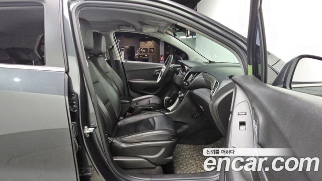 Chevrolet Korea Trax 2018 — photo 12
