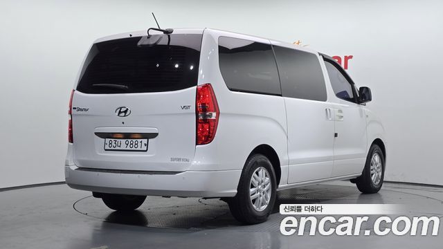 Hyundai Starex 2016 — photo 2