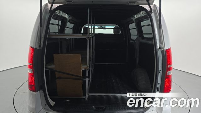 Hyundai Starex 2016 — photo 17