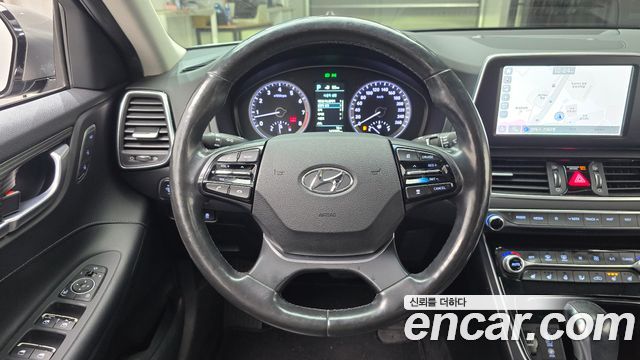 Hyundai Grandeur 2018 — photo 18