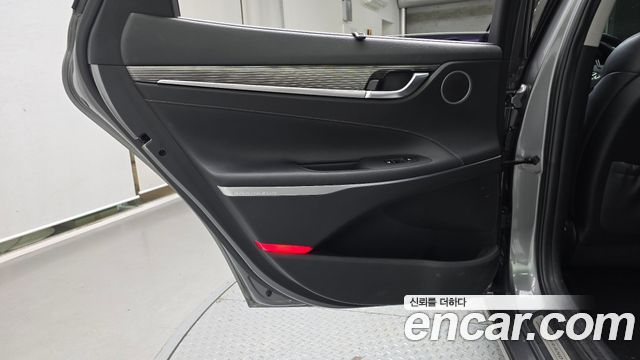 Hyundai Grandeur 2018 — photo 15