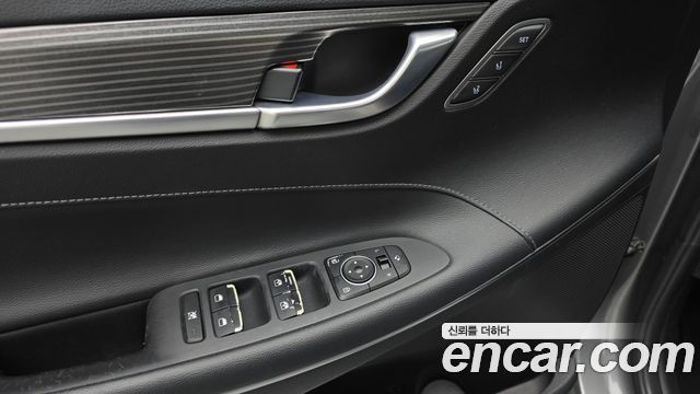Hyundai Grandeur 2018 — photo 27