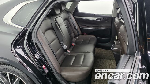 Hyundai Grandeur 2023 — photo 17