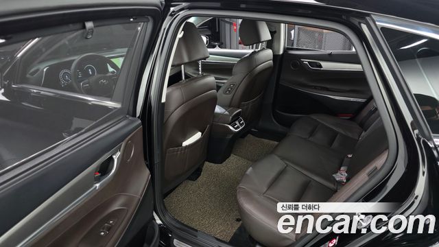 Hyundai Grandeur 2023 — photo 24