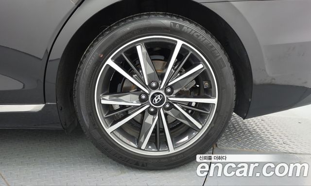 Hyundai Grandeur 2023 — photo 7