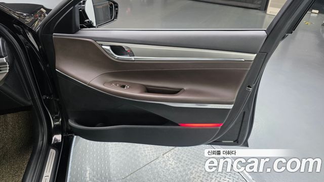 Hyundai Grandeur 2023 — photo 15