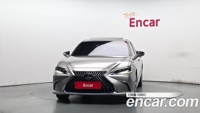 Lexus ES 2023 — photo 3