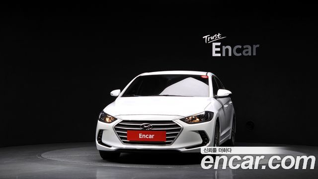 Hyundai AVANTE 2018 — photo 3