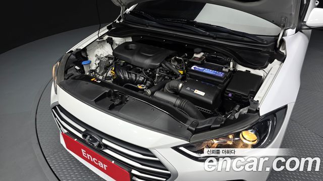 Hyundai AVANTE 2018 — photo 6