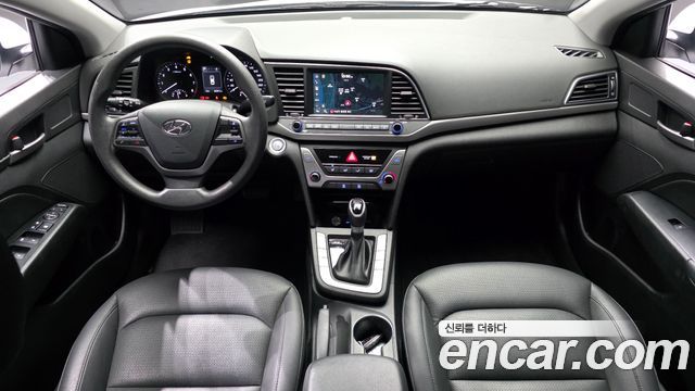 Hyundai AVANTE 2018 — photo 7
