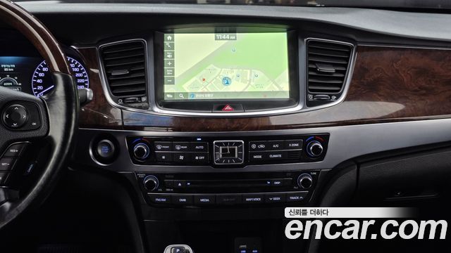 Hyundai Equus 2015 — photo 13
