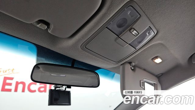 Kia K3 2016 — photo 25