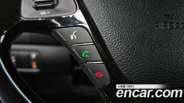 Kia K3 2016 — photo 29