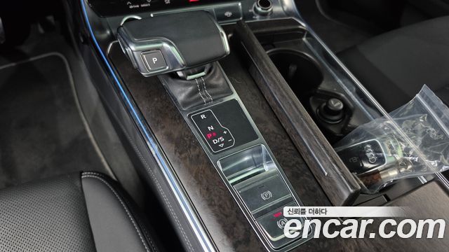 Audi A6 2021 — photo 12
