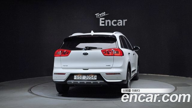 Kia Niro 2018 — photo 4