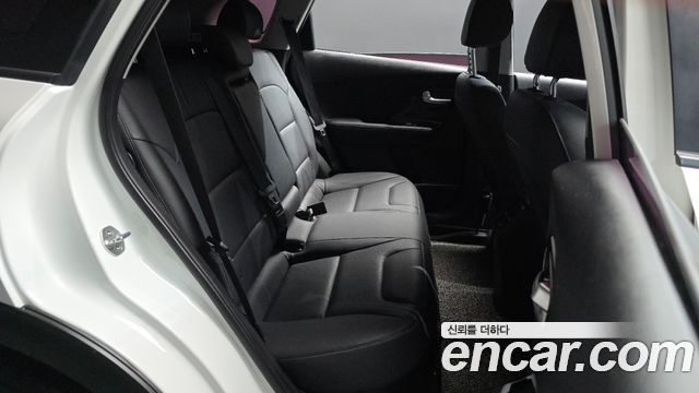Kia Niro 2018 — photo 11