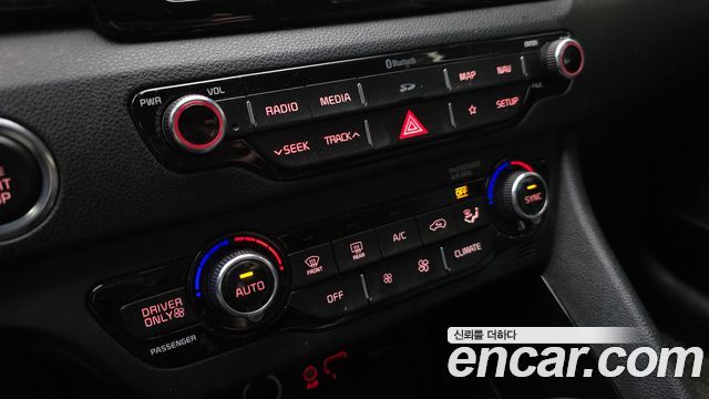 Kia Niro 2018 — photo 17