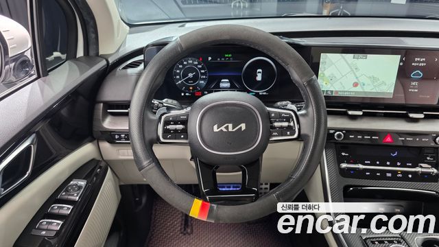 Kia Canival 2023 — photo 20