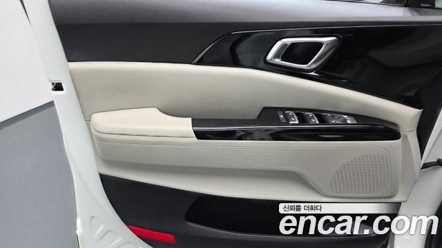 Kia Canival 2023 — photo 14