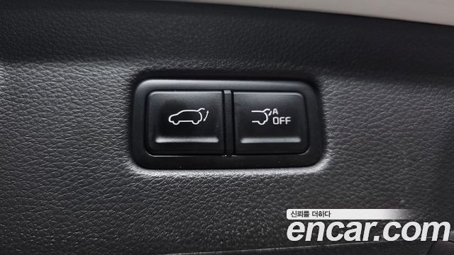 Kia Canival 2023 — photo 32