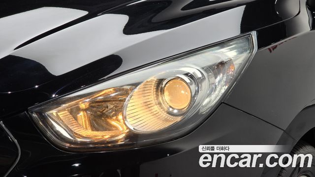 Hyundai Tucson 2012 — photo 8