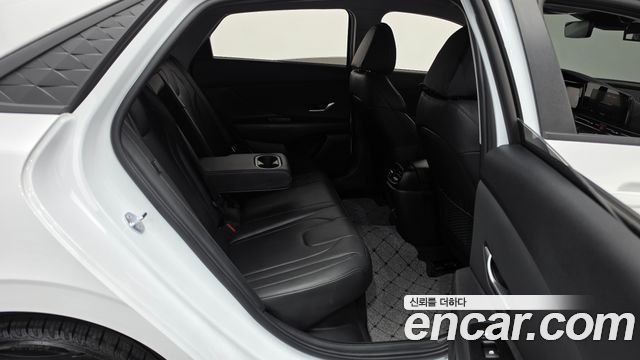 Hyundai AVANTE 2026 — photo 17