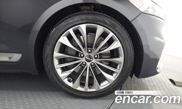 Kia K9 2022 — photo 7