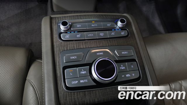 Kia K9 2022 — photo 31