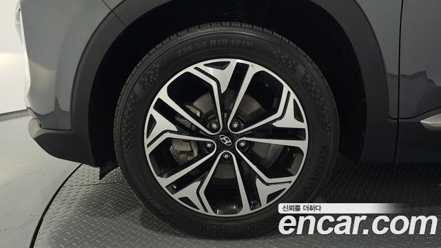Hyundai Santafe 2019 — photo 5