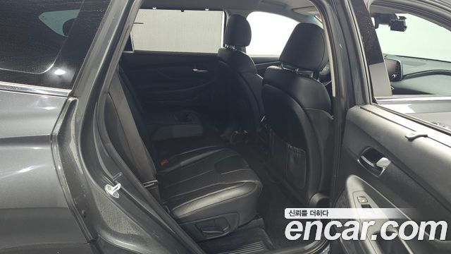 Hyundai Santafe 2019 — photo 17