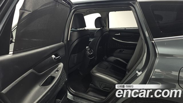 Hyundai Santafe 2019 — photo 18