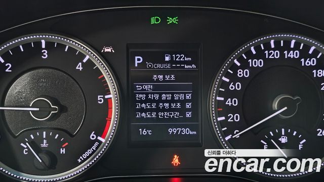 Hyundai Santafe 2019 — photo 23