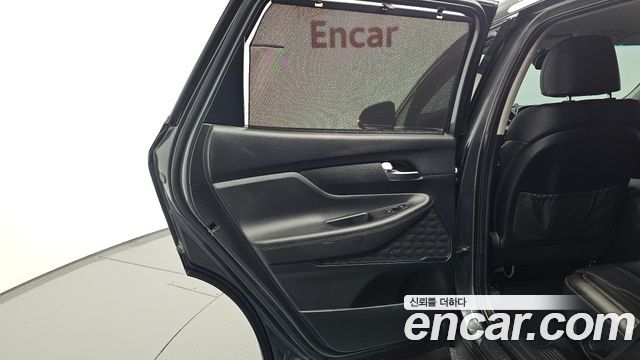 Hyundai Santafe 2019 — photo 15