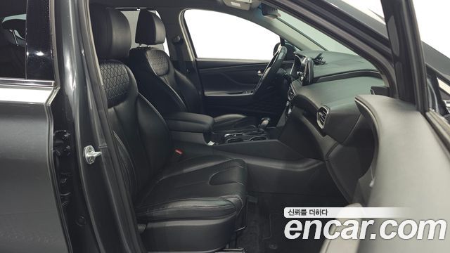 Hyundai Santafe 2019 — photo 16