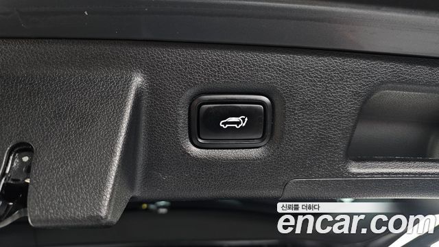 Hyundai Santafe 2019 — photo 31