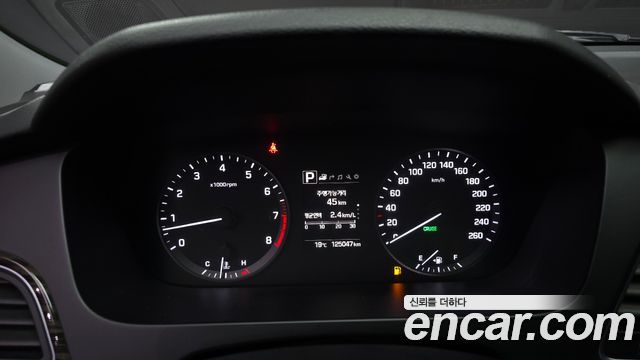 Hyundai Sonata 2016 — photo 11