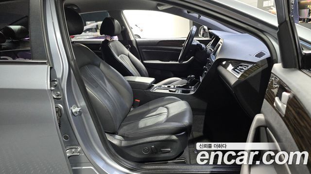 Hyundai Sonata 2016 — photo 18
