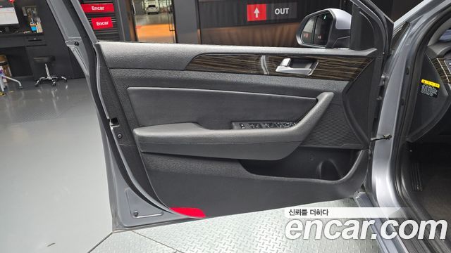 Hyundai Sonata 2016 — photo 14