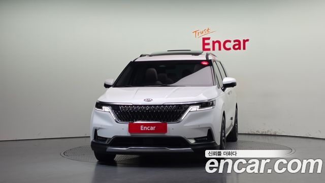 Kia Canival 2021 — photo 3