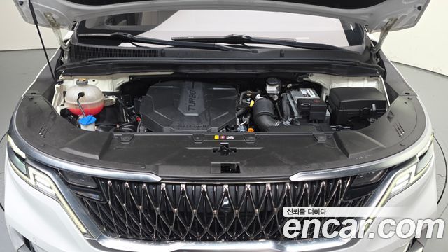 Kia Canival 2021 — photo 6