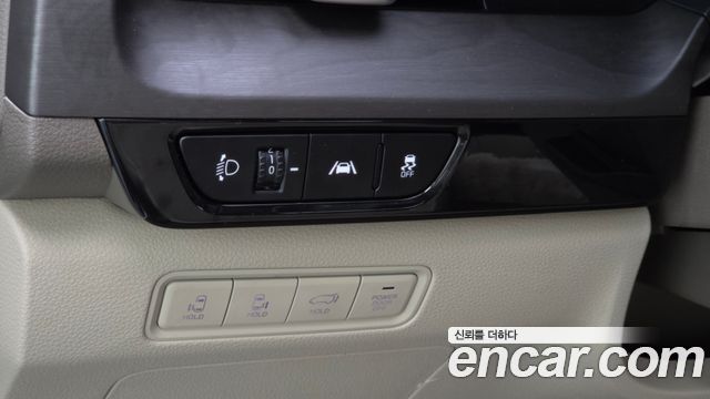 Kia Canival 2021 — photo 15