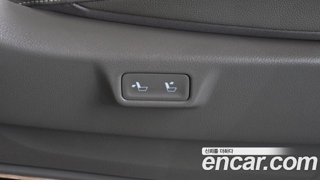 Kia Canival 2021 — photo 19