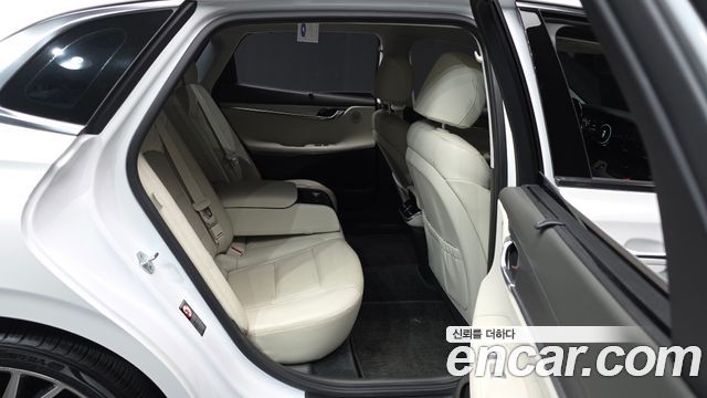 Hyundai Grandeur 2022 — photo 18