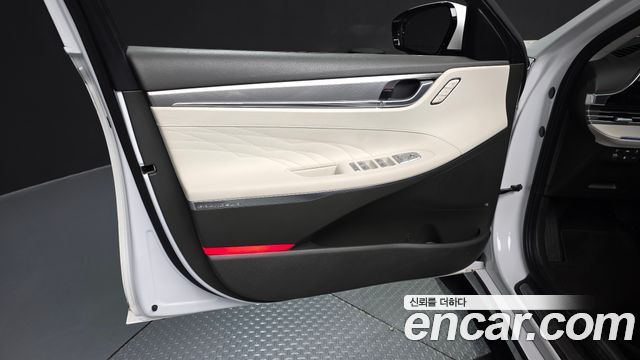 Hyundai Grandeur 2022 — photo 14
