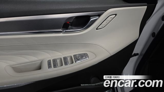 Hyundai Grandeur 2022 — photo 33