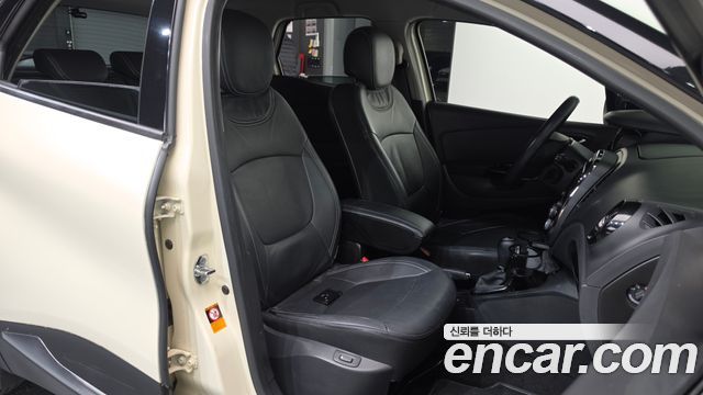 Renault Korea QM3 2015 — photo 12