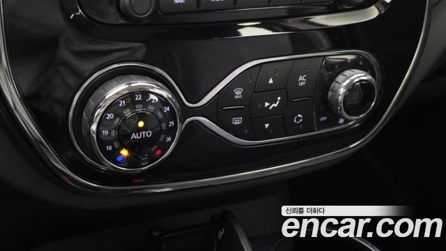 Renault Korea QM3 2015 — photo 18