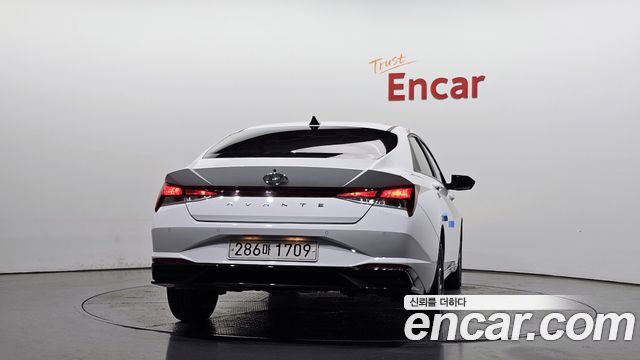 Hyundai AVANTE 2023 — photo 4